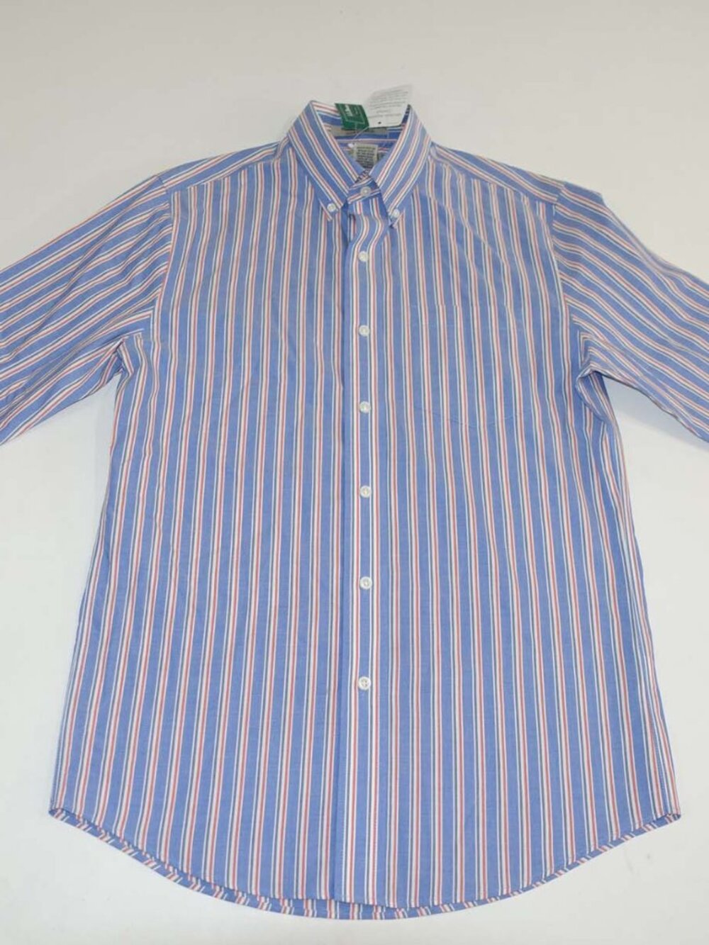 L.L. Bean Men's Wrinkle Resistant Slightly Fitted Button Front Shirt Small NWT S